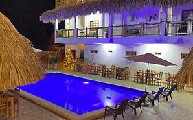 Hostal Grand Park Palomino